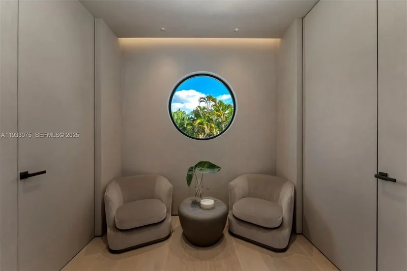 661 Melaleuca Ln, Miami, Florida, United States. - Photo 26