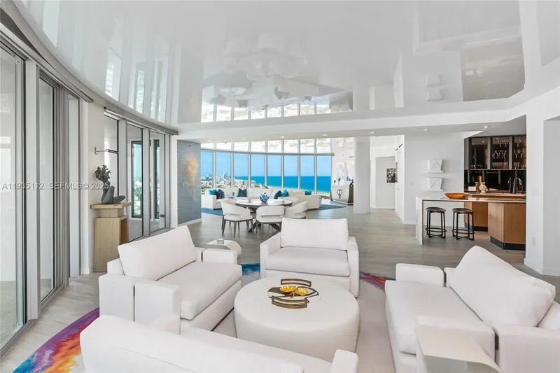 1000 S Pointe Dr 3501, Miami Beach, Florida, United States. - Photo 20