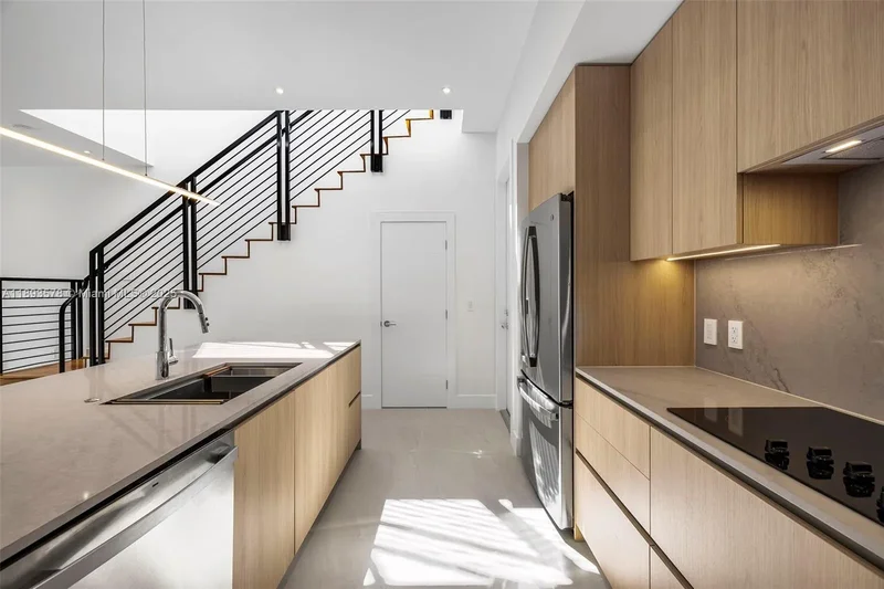3300 SW 27th Ter 3300, Miami, Florida, United States. - Photo 14