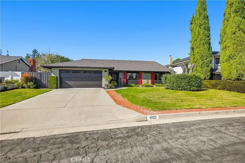 1923 Overlook Road, Fullerton, California, United States. - Photo 2