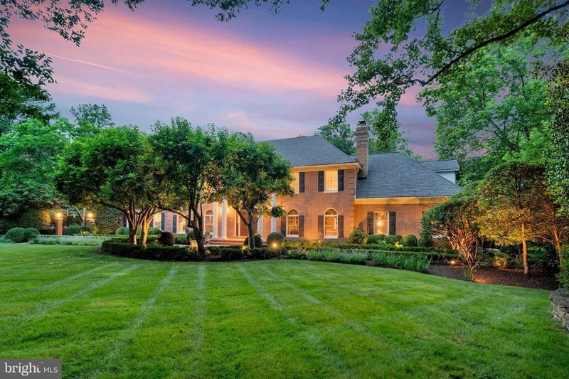 8014 GREENWICH WOODS DR, MCLEAN, VA, 22102, USA, McLean, Virginia, United States. - Photo 3