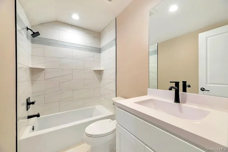514 NEIGHBORHOOD ROAD, Shirley, New York, United States. - Photo 10