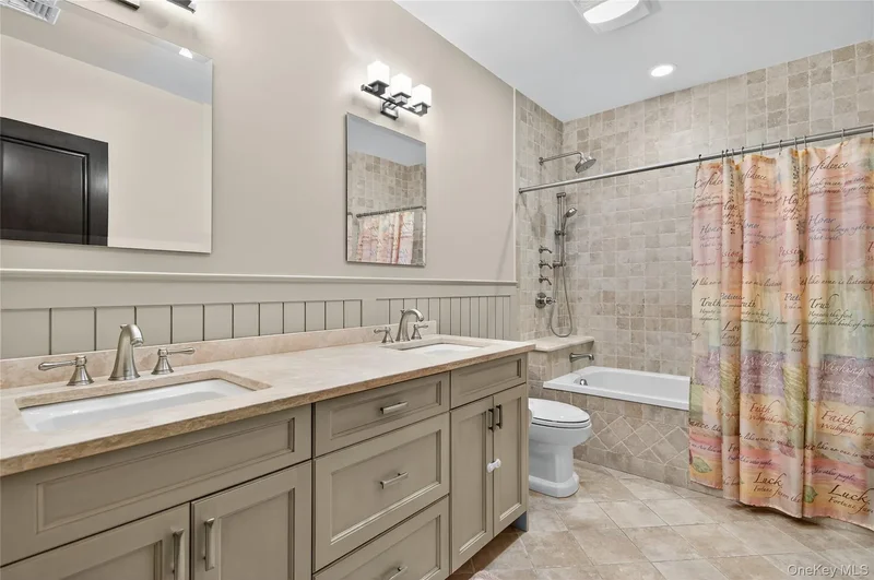 23 Gloria Lane, Huntington, Ny, 11743