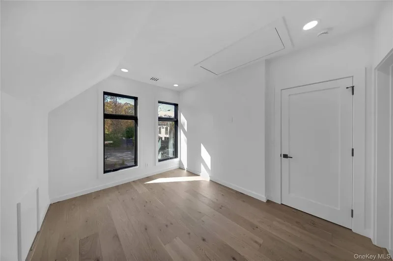 78 Walker Avenue, Sag Harbor, New York, United States. - Photo 24