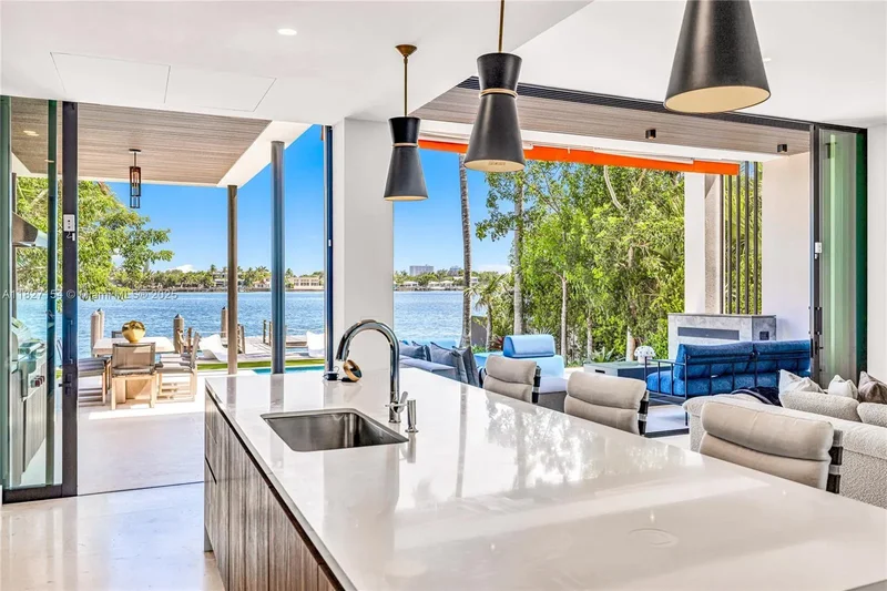 1510 Stillwater Dr, Miami Beach, Florida, United States. - Photo 13