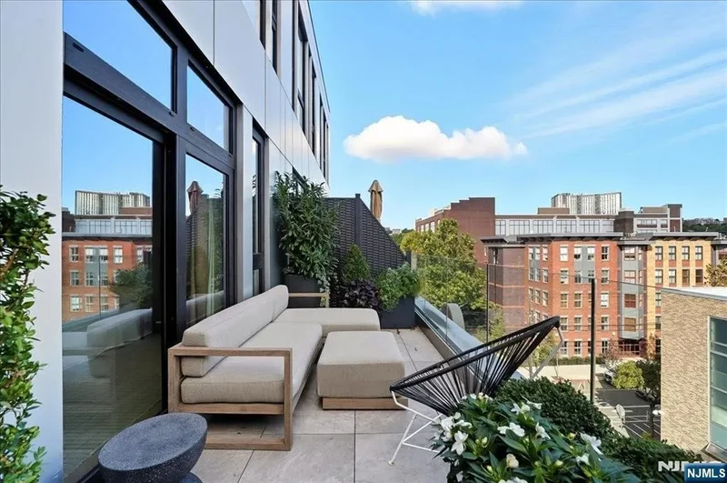 720 Clinton Street 508, Hoboken, NJ 07030, Hoboken, New Jersey, United States. - Photo 24