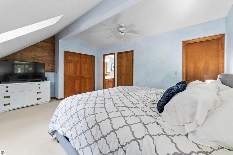 6993 NW Aarwood Road, Rapid City, MI 49676, Rapid City, Michigan, United States. - Photo 33