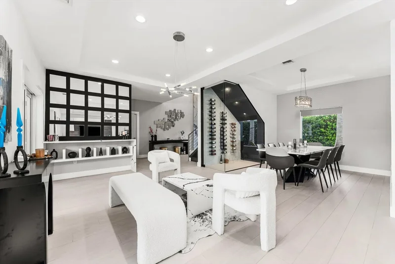 1044 NW 6th Drive, Boca Raton, Florida, United States. - Photo 9