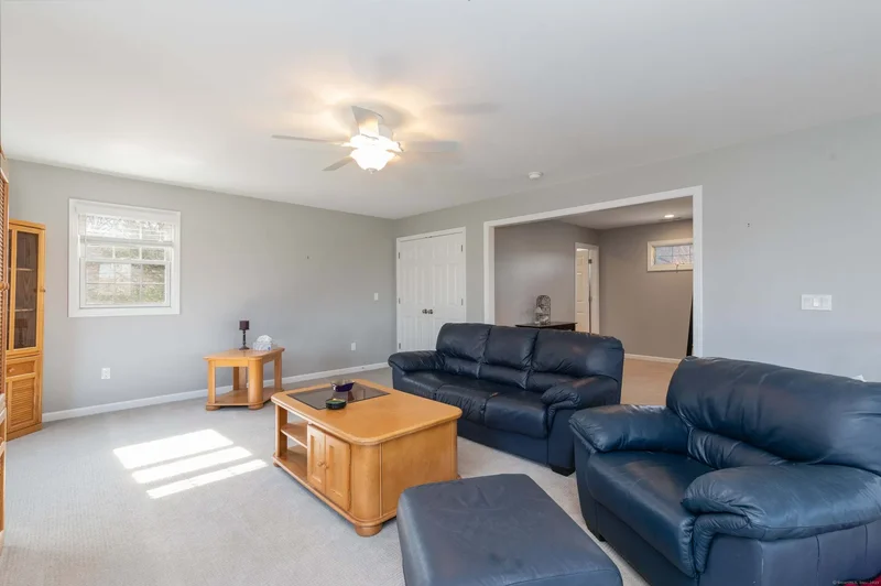 112 Periwinkle Drive, 112, Middlebury, CT 06762, Middlebury, Connecticut, United States. - Photo 25