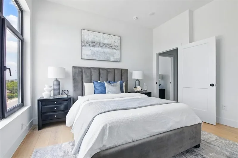430 E 8th, Dallas, Texas, United States. - Photo 17