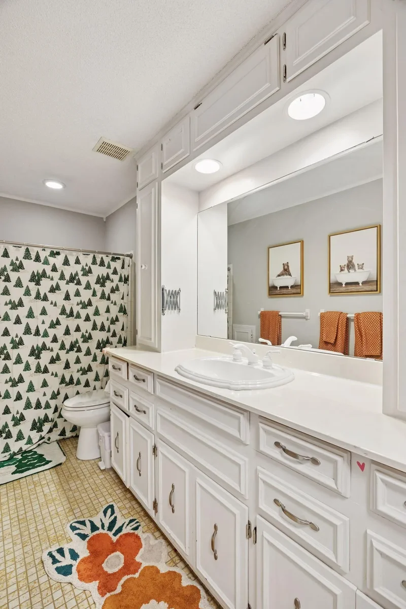 7011 Valley View Road, Edina, MN 55439, Minneapolis, Minnesota, United States. - Photo 30