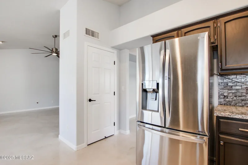 7246 E Shoreline Drive, Tucson, Arizona, United States. - Photo 14