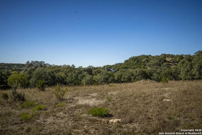 29008 Cibolo Cliff, Bulverde, Texas, United States. - Photo 24