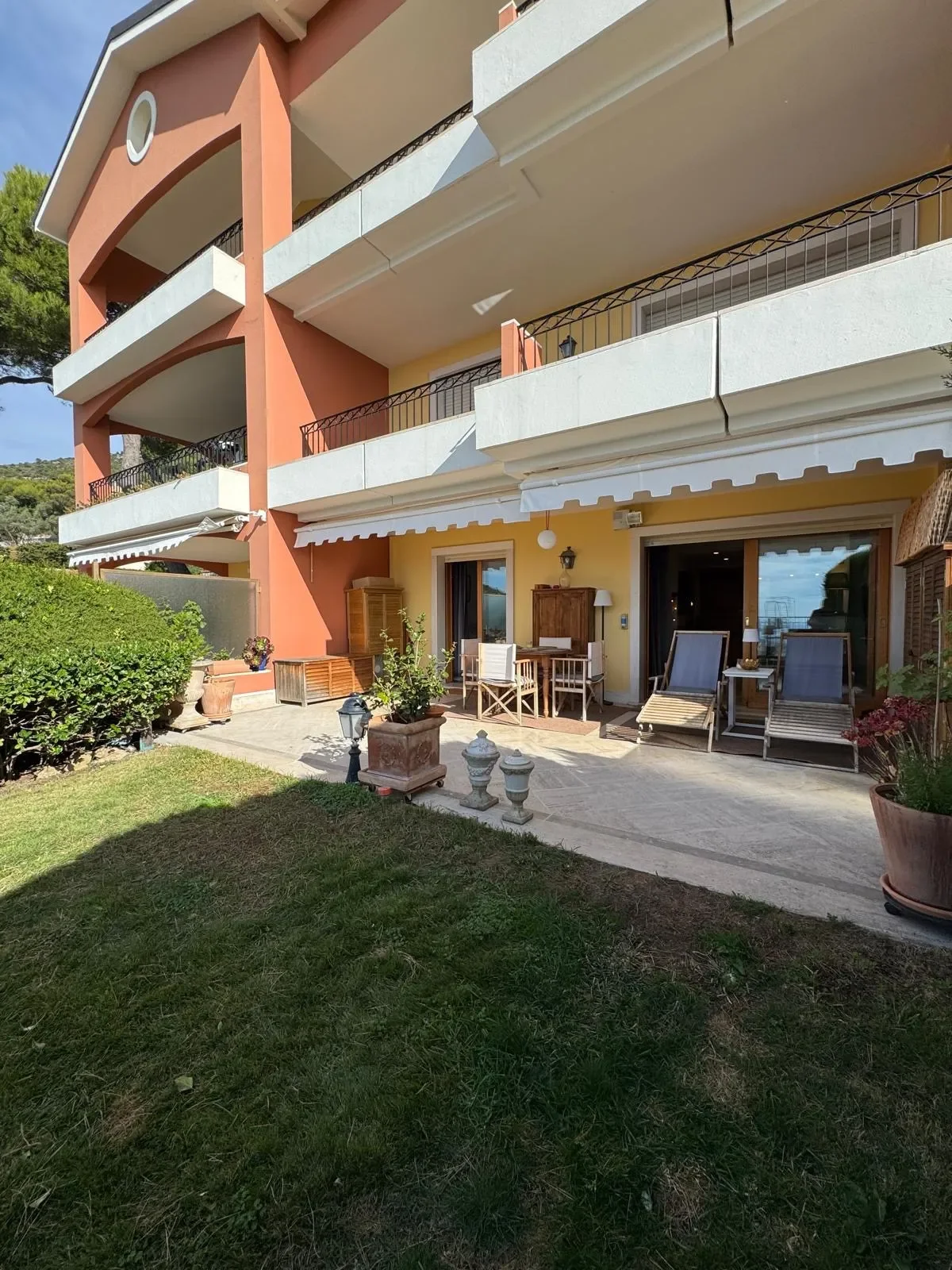 Èze, Provence-Alpes-Côte d'Azur, France. - Photo 20
