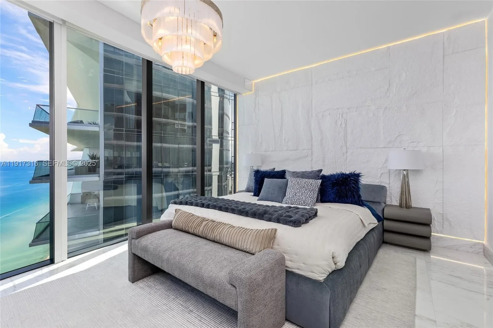 18555 Collins Ave, Golden Beach, Florida, United States. - Photo 4