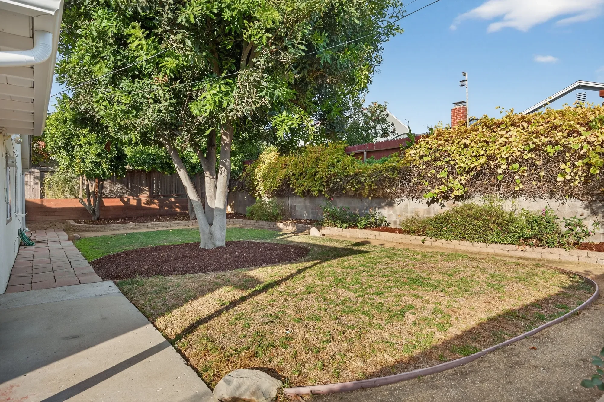 412 Dayloma Avenue , Ventura, CA 93003, Ventura, California, United States. - Photo 22