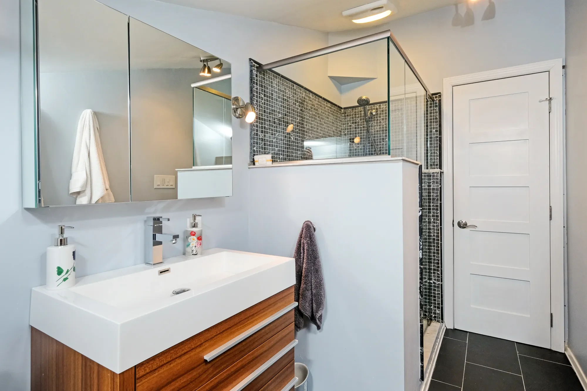 27 Smith Avenue, White Plains, NY 10605, White Plains, New York, United States. - Photo 5