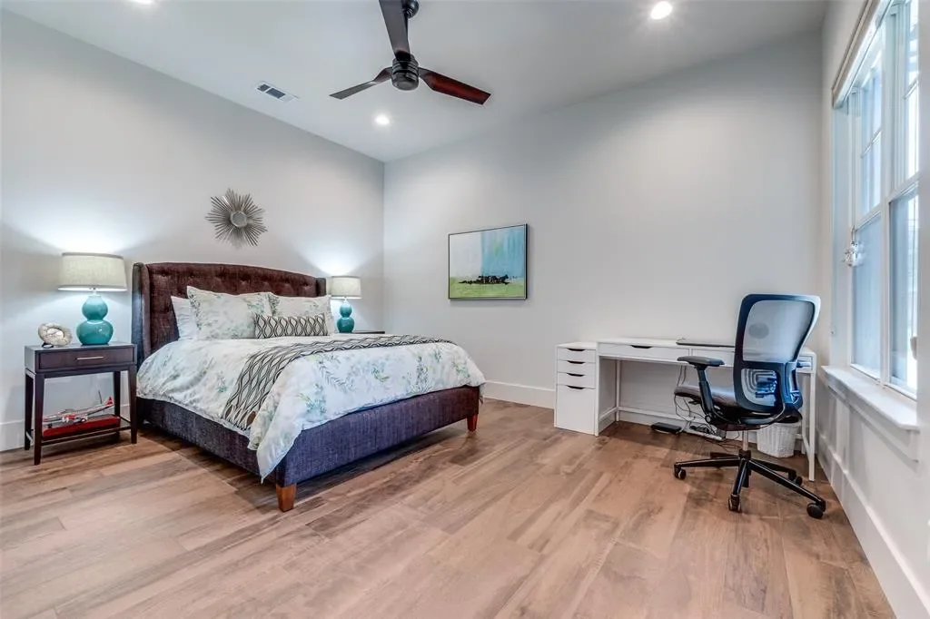 Gallery photo 11