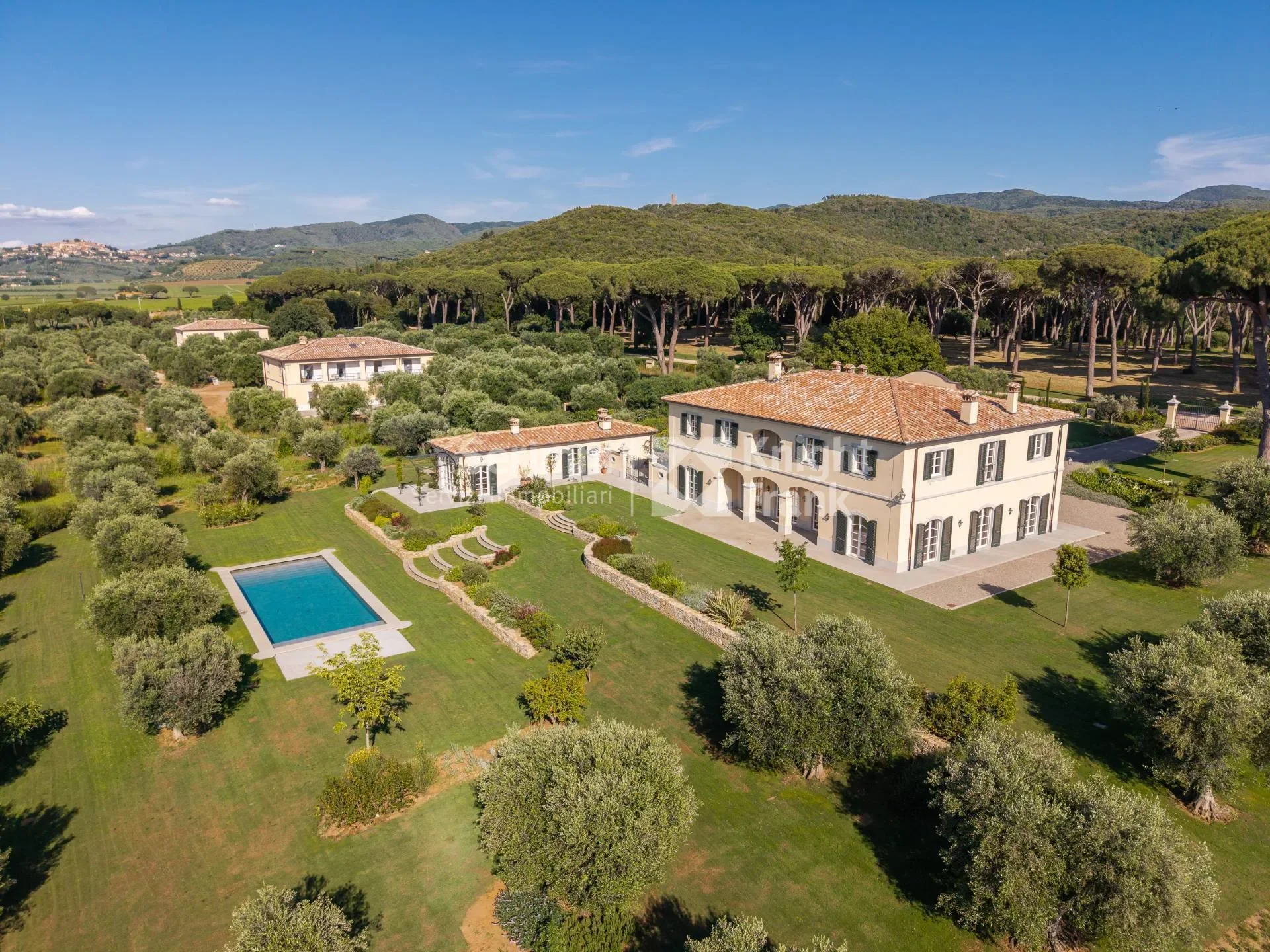 Castagneto Carducci, Castagneto Carducci, Tuscany, Italy. - Photo 2