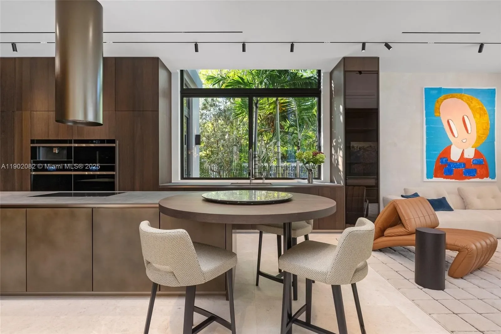 1800 W 27th St, Miami Beach, Florida, United States. - Photo 8