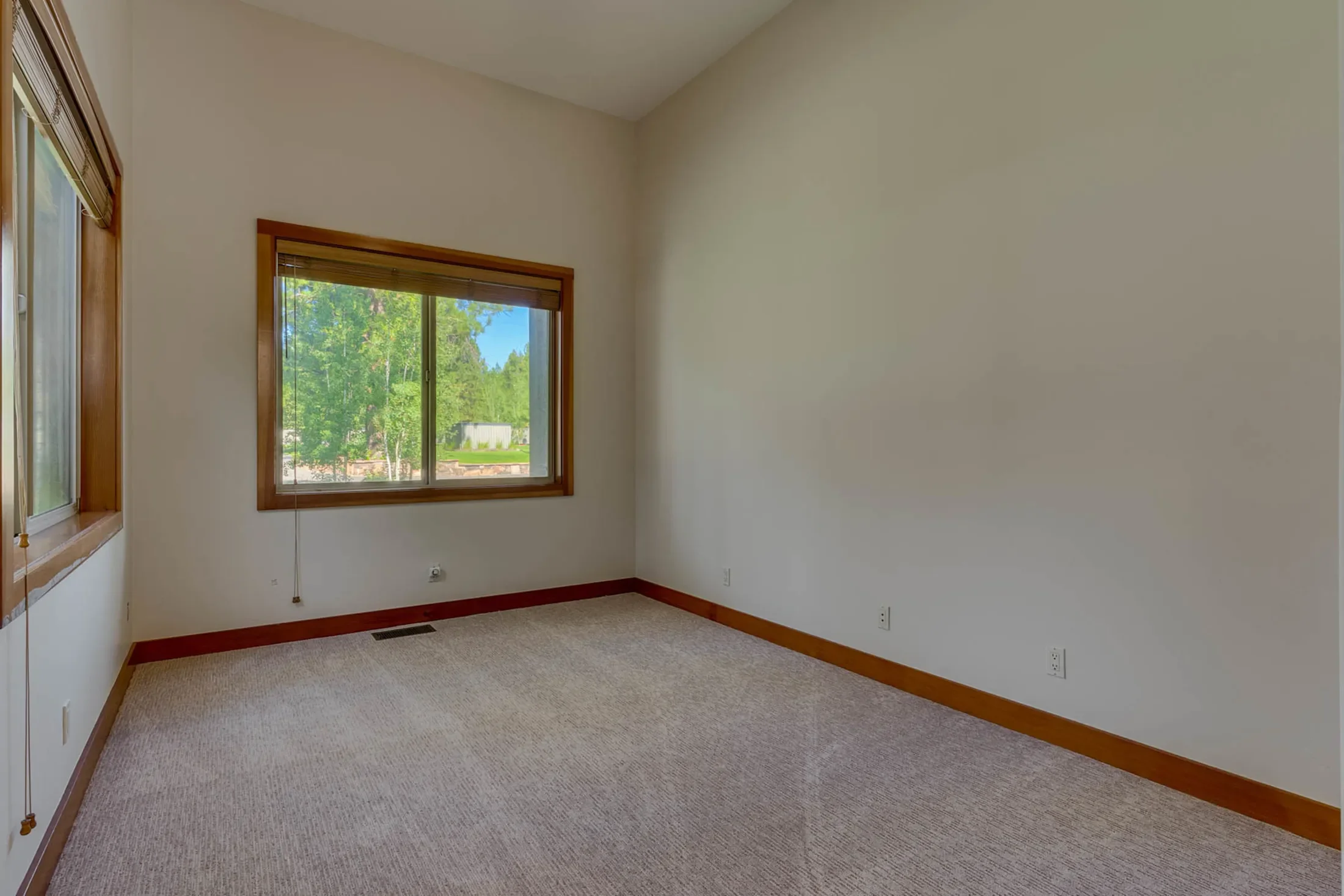11939 Dove Terrace, Truckee, CA 96161, Truckee, California, United States. - Photo 18