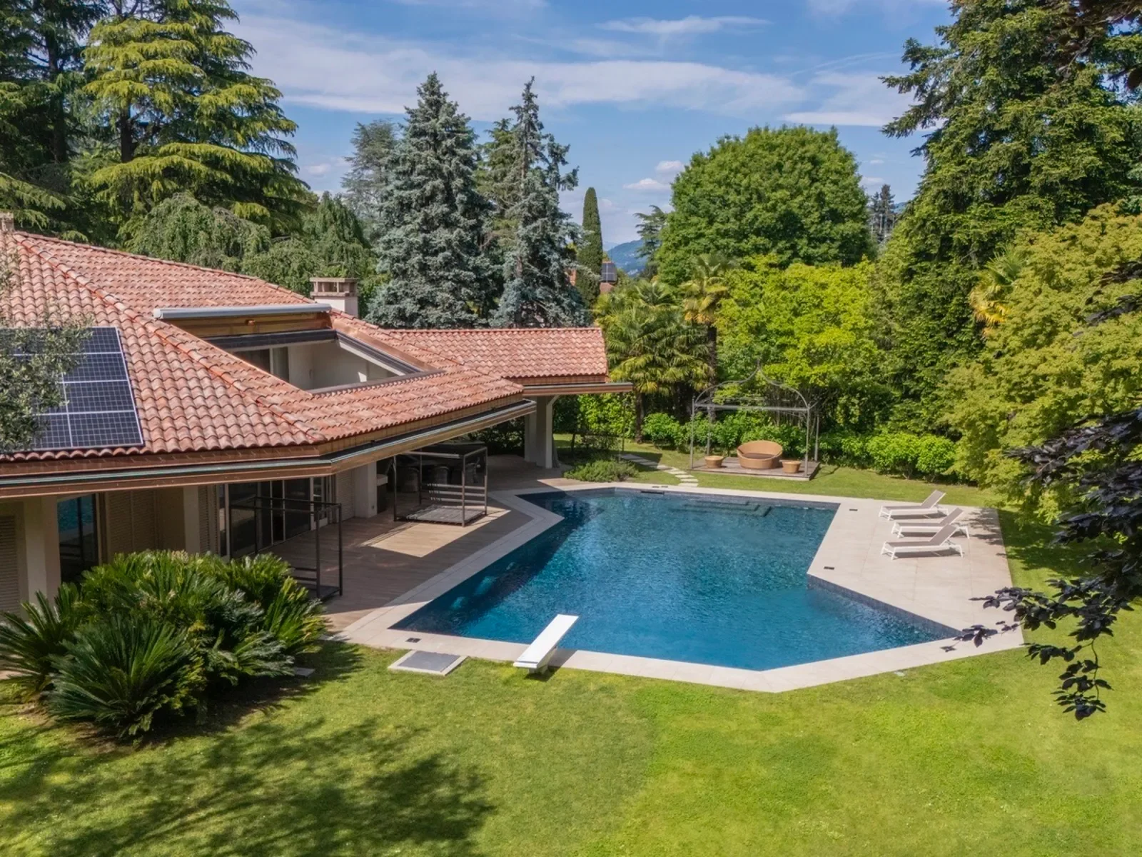 28040 Lesa, Province of Novara, Italy, Lesa, Piedmont, Italy. - Photo 2