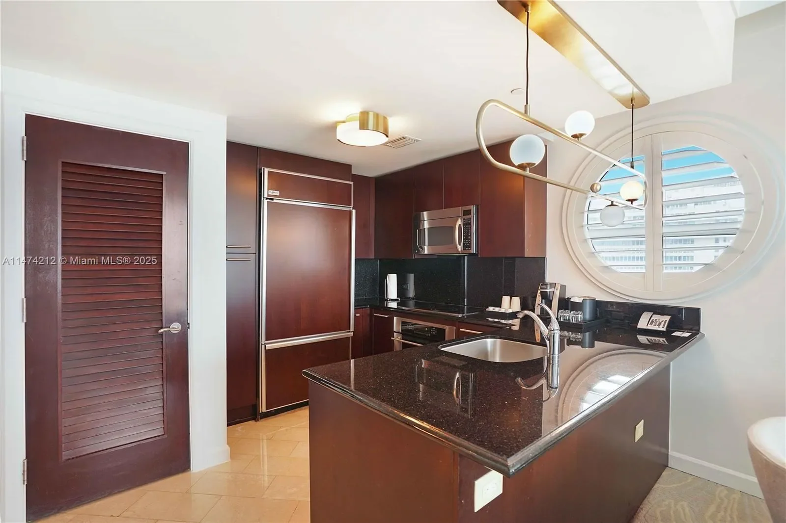 4391 Collins Ave 709, Miami Beach, Florida, United States. - Photo 12