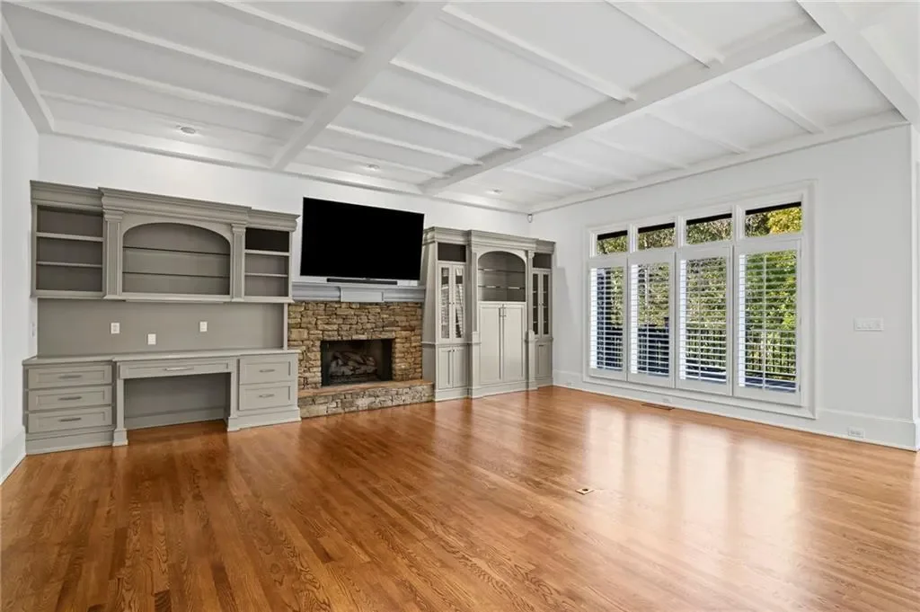 1655 Misty Oaks Drive, Atlanta, Georgia, United States. - Photo 13