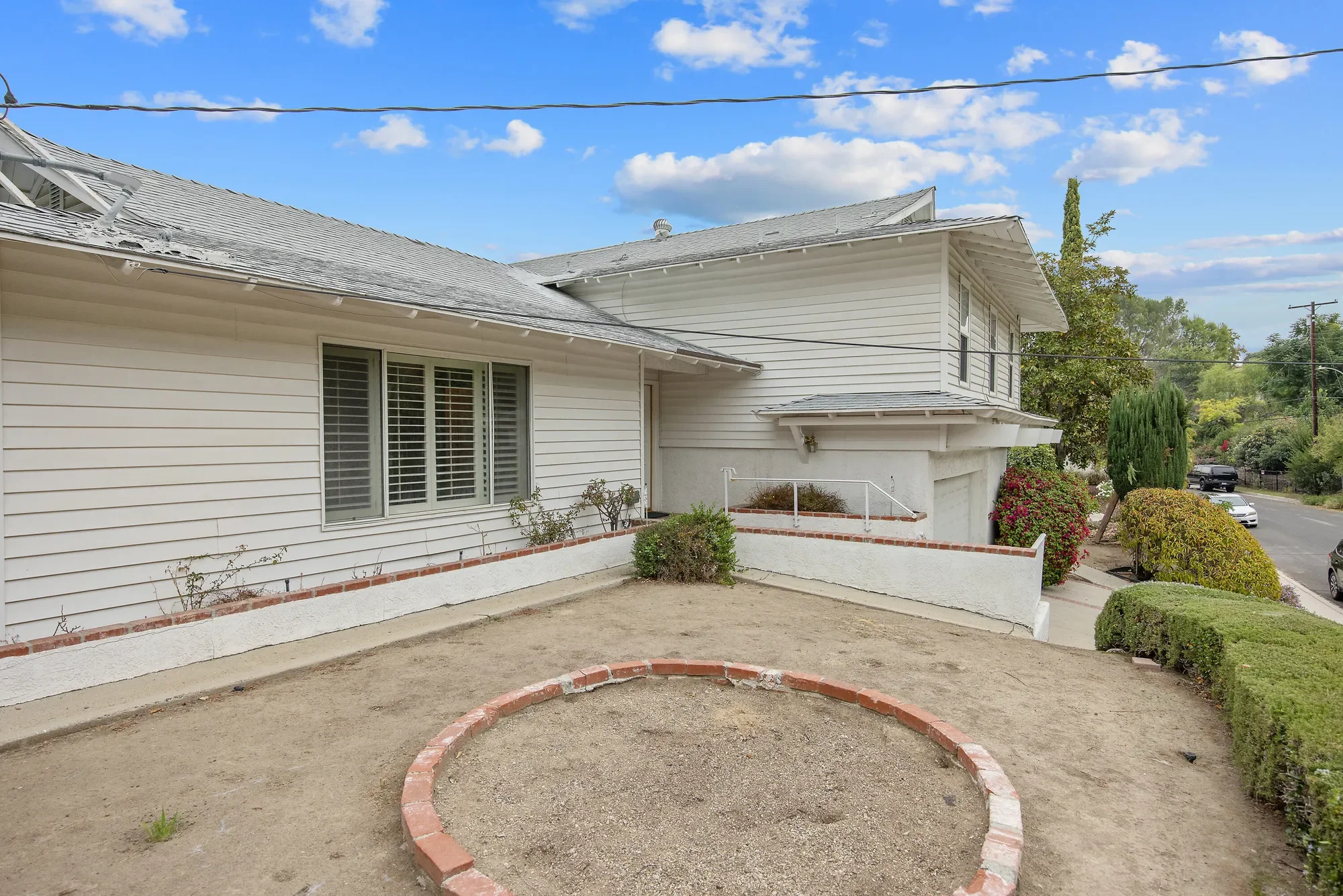 23325 Bessemer Street, Woodland Hills, CA 91367, Los Angeles, California, United States. - Photo 33