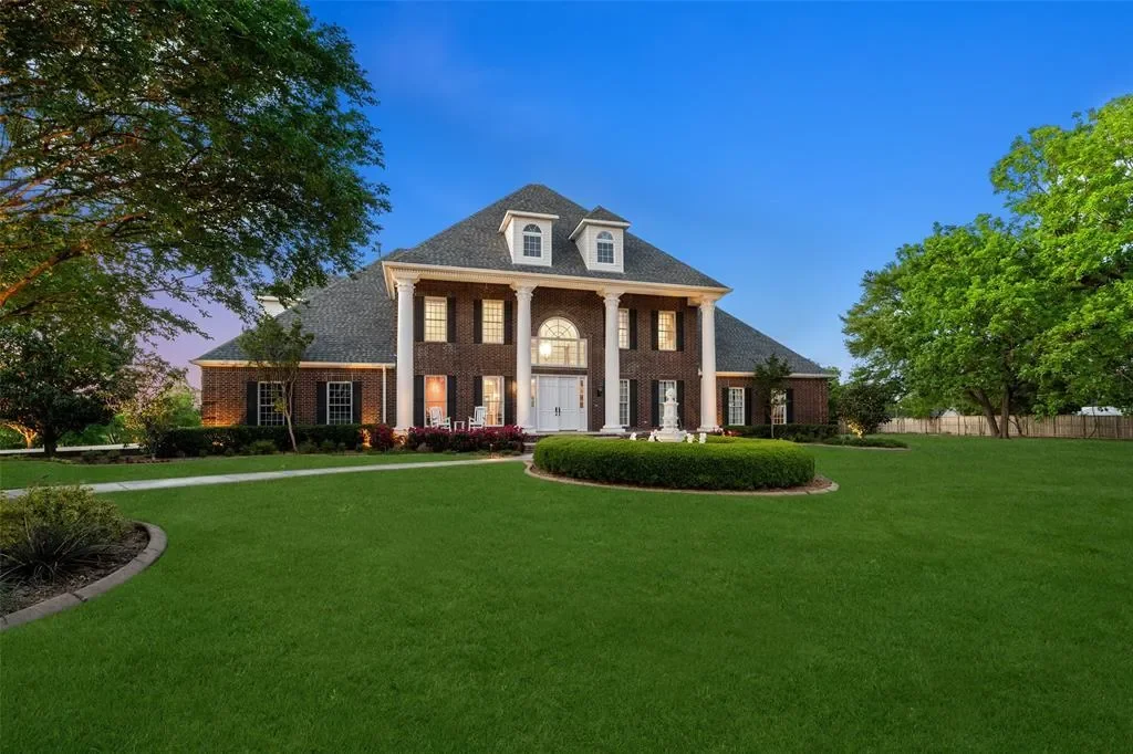 343 E Town East Boulevard, Sunnyvale, Texas, United States. - Photo 30