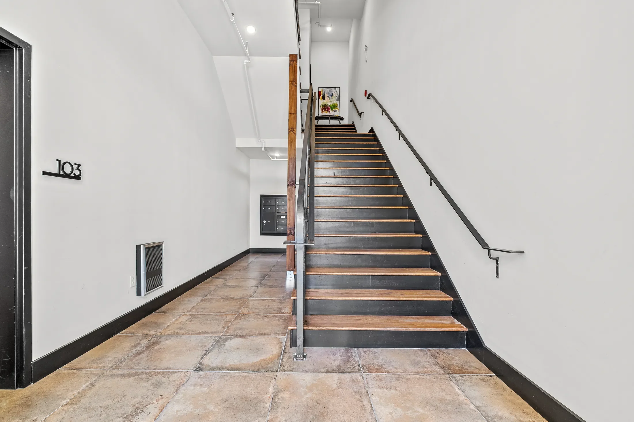 353 Ogden Street #303 , Knoxville, TN 37917, Knoxville, Tennessee, United States. - Photo 8