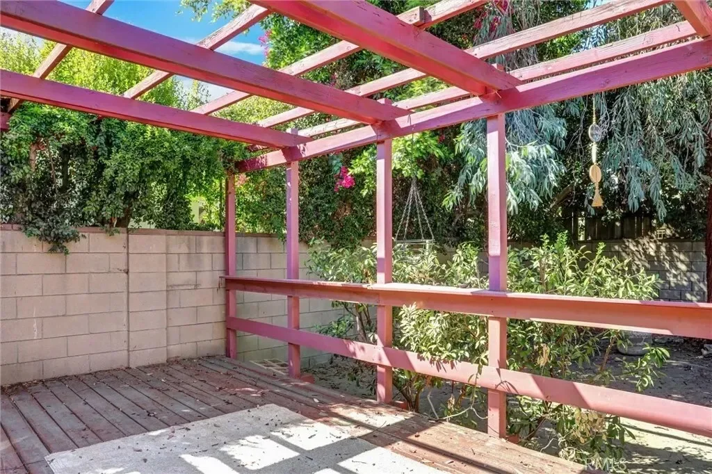 15123 Killion Street, Los Angeles, California, United States. - Photo 17