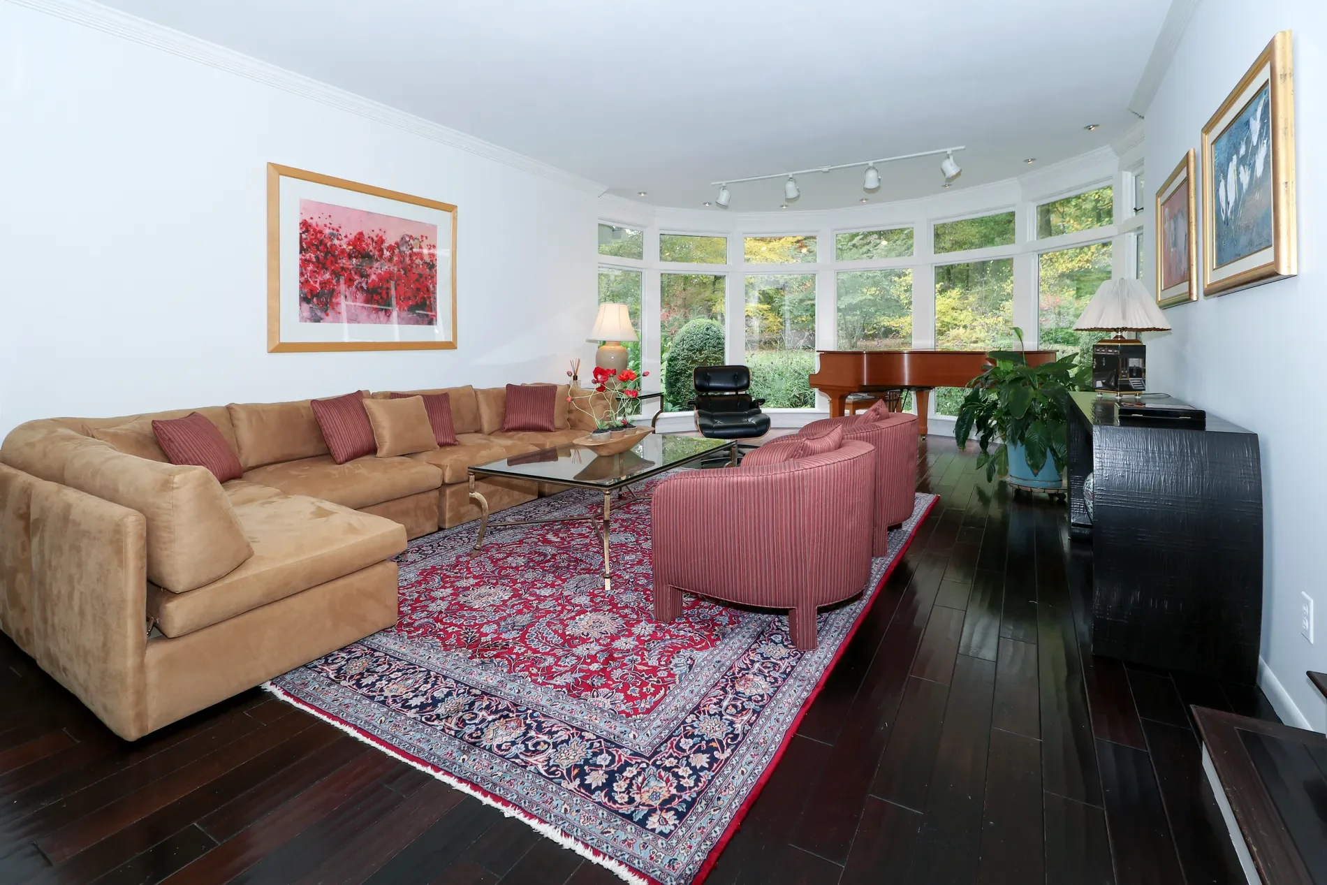 Gallery photo 10