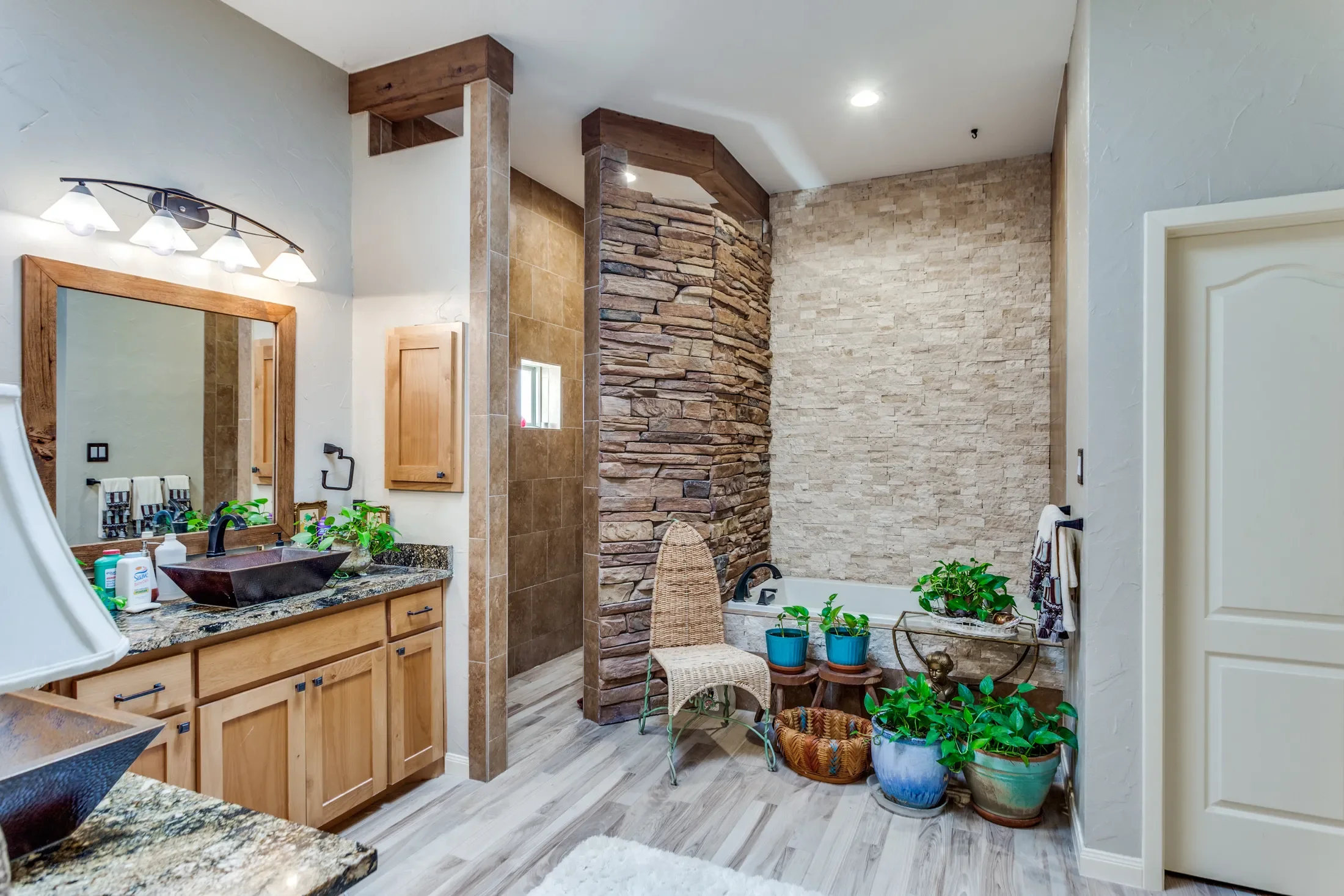 5040 Wind Hill Court , Fort Worth, TX 76179, Fort Worth, Texas, United States. - Photo 25