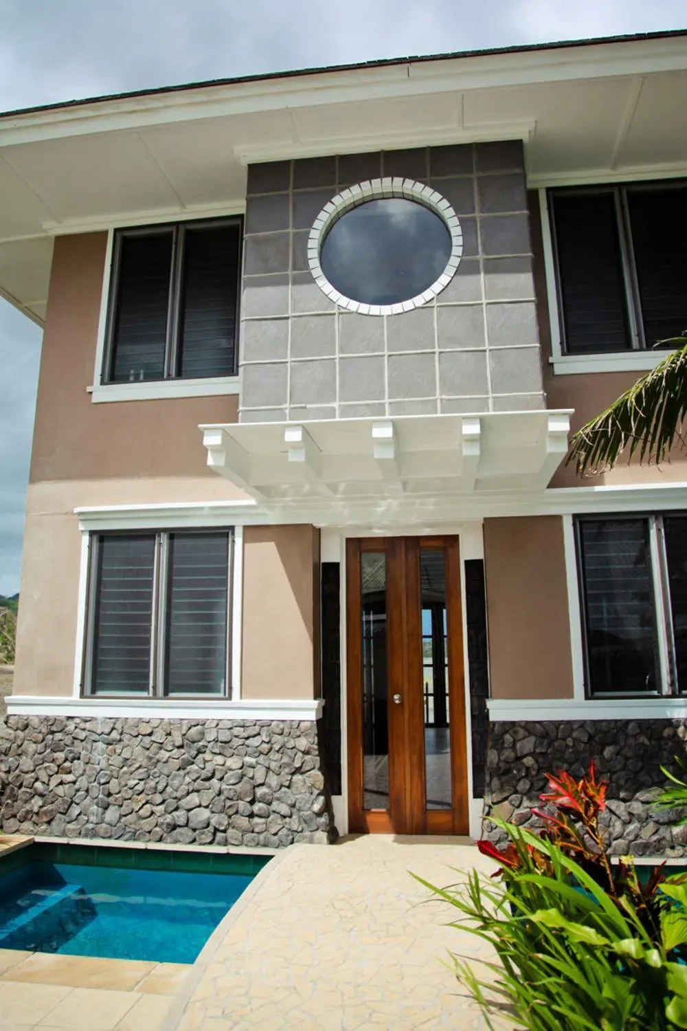 Exterior photo 10