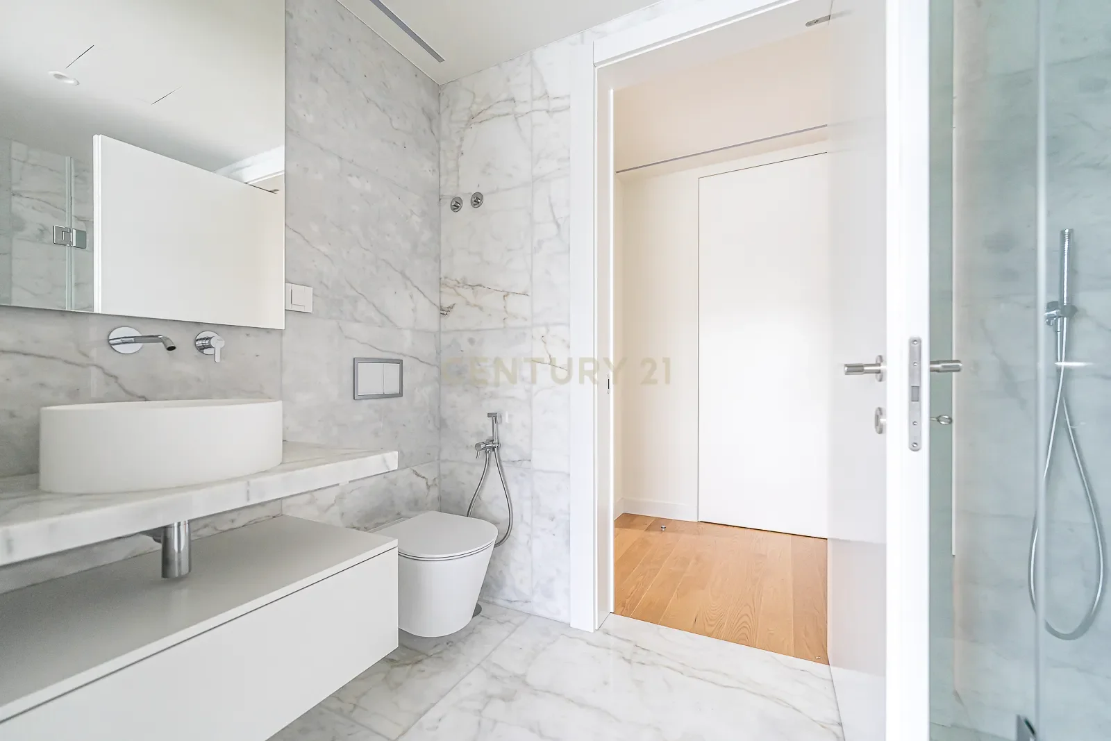 Gallery photo 10