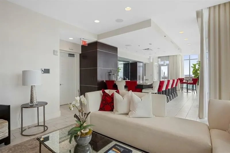 1065 Peachtree St Ne, Atlanta, GA 30309, Atlanta, Georgia, United States. - Photo 20