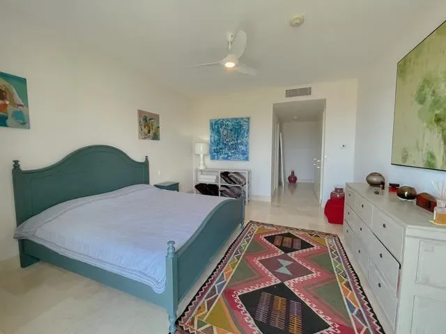 Gallery photo 12