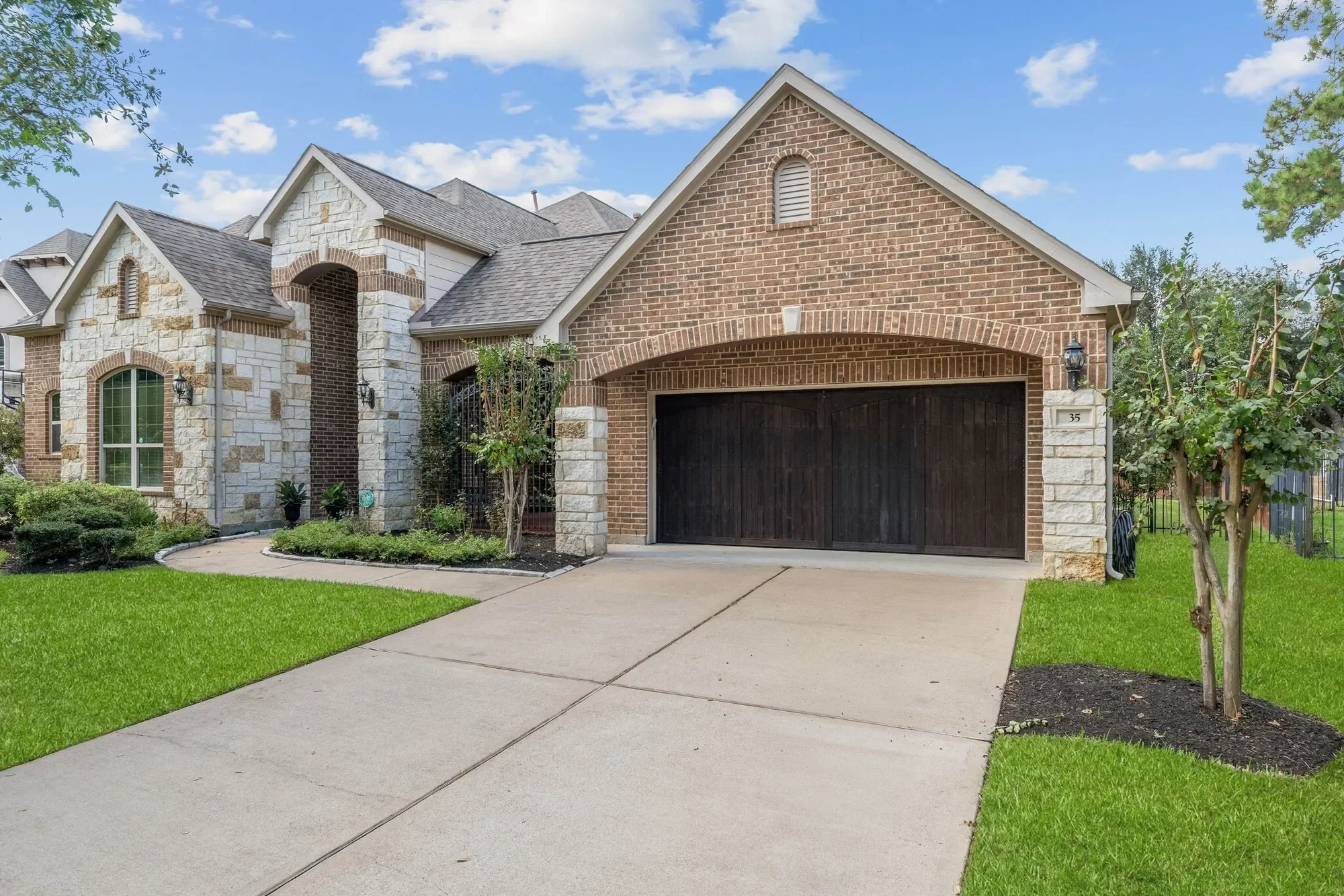 35 N Beech Springs Drive, The Woodlands, TX 77389, The Woodlands, Texas, United States. - Photo 2