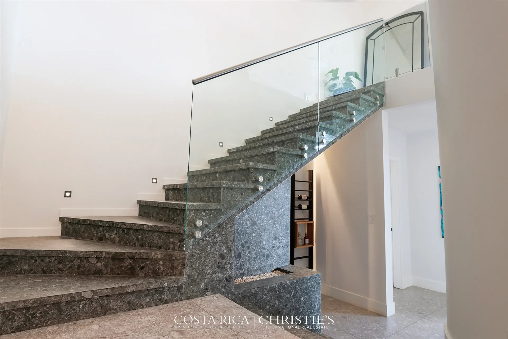 Gallery photo 2