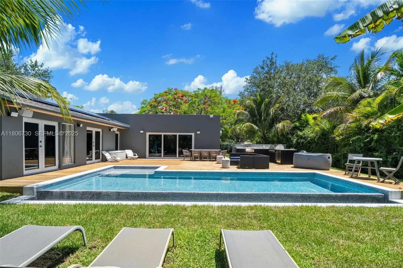 5943 SW 62nd St, South Miami, FL 33143, Miami, Florida, United States. - Photo 3