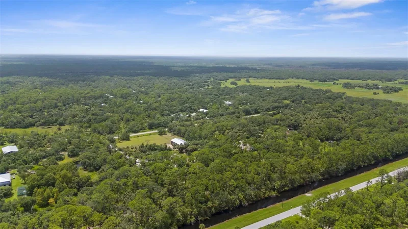 4060 WOODLAND BOULEVARD, NORTH PORT, FL 34291, North Port, Florida, United States. - Photo 59