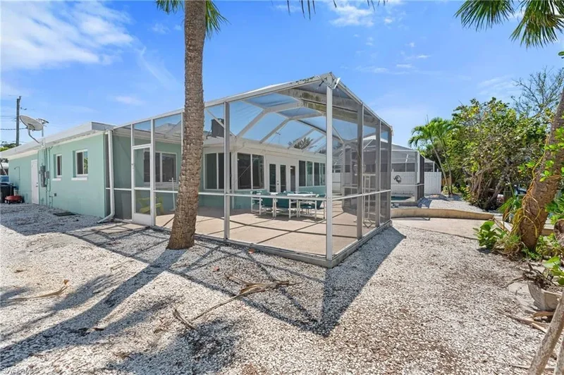 411 Connecticut ST, Fort Myers Beach, Florida, United States. - Photo 44