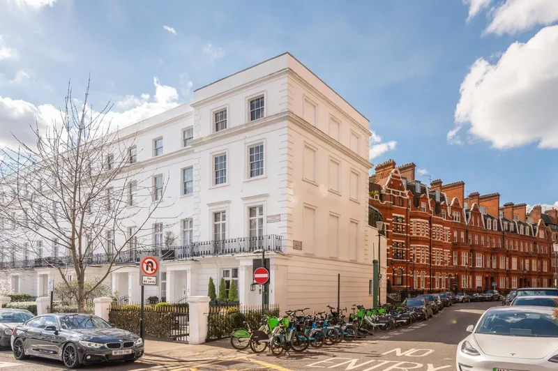 1 Walton Place, Central London, London, England, United Kingdom. - Photo 38