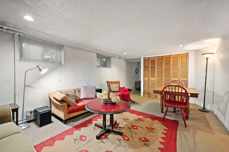 4588 Av. Wilson, Cote Des Neiges Notre Dame De Grace, QC H4A2V4, Montréal, Quebec, Canada. - Photo 18