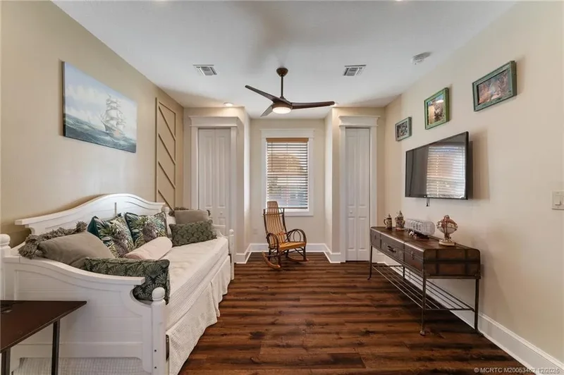 1002 SE Riverside Drive, Stuart, Florida, United States. - Photo 33