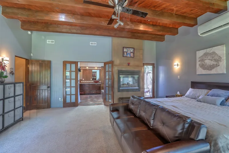 23 Senda Corvo, Santa Fe, NM 87507, Santa Fe, New Mexico, United States. - Photo 17