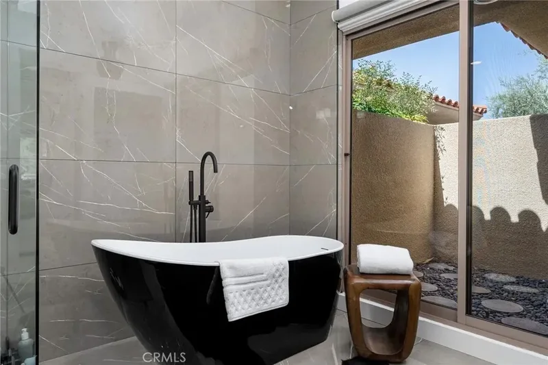 228 Kavenish Drive West, Rancho Mirage, California, United States. - Photo 21