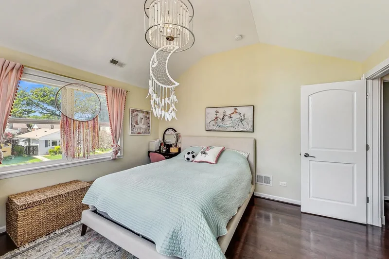 1807 N 79th Avenue, Elmwood Park, Illinois, United States. - Photo 40