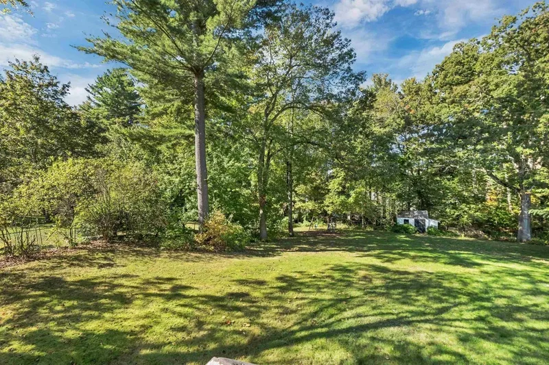 35 Fraser Drive, Salem, NH 03079, Salem, New Hampshire, United States. - Photo 15
